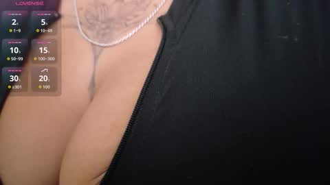 Snapshot of curvybigass_ chatting on March 7, 2026, 6:38 pm Sofia online show from March 7, 2026, 6:38 pm