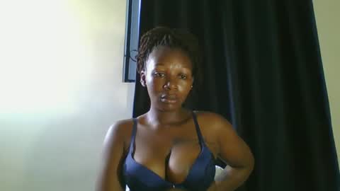 Snapshot of curvybootyj chatting on January 19, 2025, 6:20 am CuteJJudy online show from January 19, 2025, 6:20 am