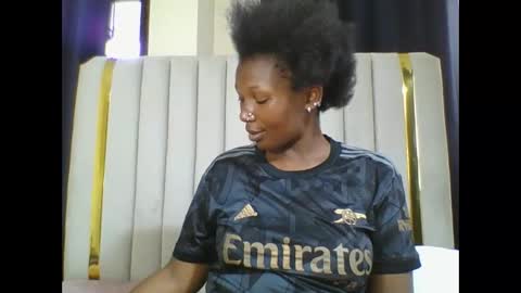 Snapshot of curvybootyj chatting on February 9, 2025, 6:33 am CuteJJudy online show from February 9, 2025, 6:33 am