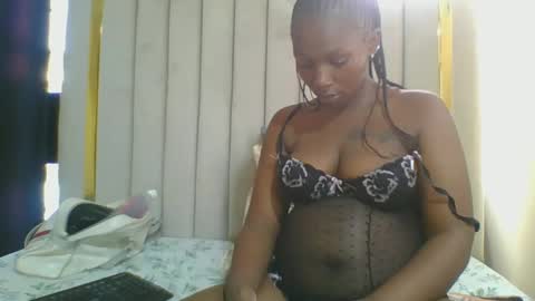 Snapshot of curvybootyj chatting on February 17, 2025, 6:53 am CuteJJudy online show from February 17, 2025, 6:53 am