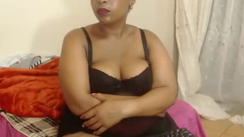 curvycutiexx94 online show from February 16, 2025, 9:38 pm