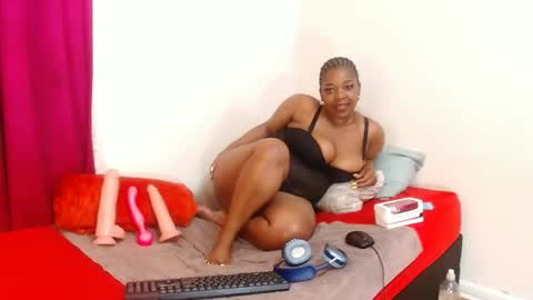 curvycutiexx94 online show from October 1, 2025, 7:03 am