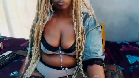 Snapshot of curvydarkfatass chatting on July 7, 2026, 12:31 pm curvydarkfatass online show from July 7, 2026, 12:31 pm