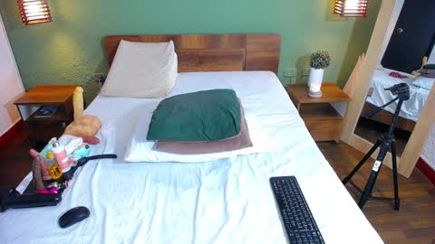 Snapshot of curvyebonyy_ chatting on December 14, 2024, 2:23 am Danna online show from December 14, 2024, 2:23 am