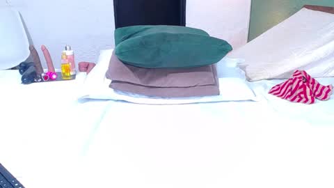 Snapshot of curvyebonyy_ chatting on January 8, 2025, 6:09 am Danna online show from January 8, 2025, 6:09 am