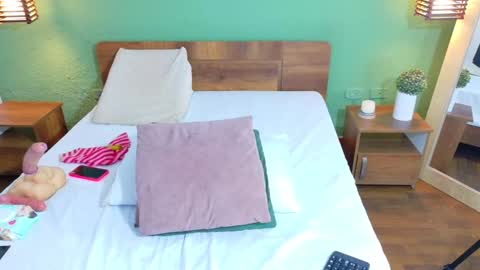 Snapshot of curvyebonyy_ chatting on January 31, 2025, 8:54 pm Danna online show from January 31, 2025, 8:54 pm