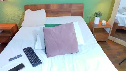 Snapshot of curvyebonyy_ chatting on October 7, 2025, 7:55 pm Danna online show from October 7, 2025, 7:55 pm