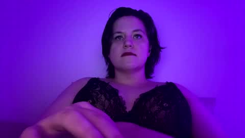 CurvyFlora online show from February 25, 2025, 2:47 am