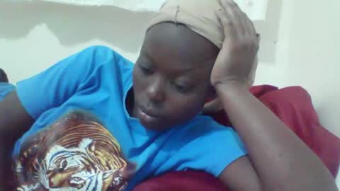 curvynubian online show from January 11, 2026, 7:52 pm