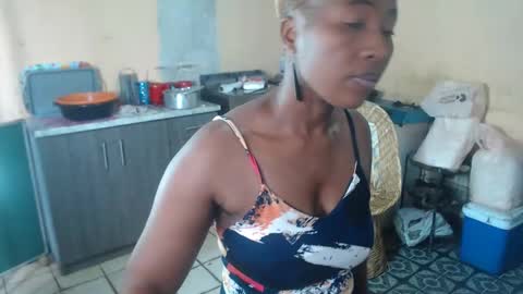 curvypear76x online show from January 7, 2025, 1:03 pm