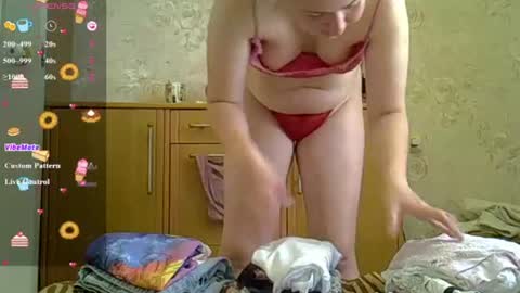 Curvy online show from June 21, 2026, 1:46 pm