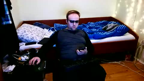 cute69696969 online show from February 16, 2026, 1:24 am