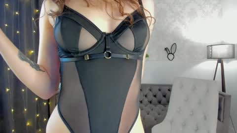 Alicia online show from April 4, 2026, 1:26 am