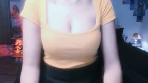 Snapshot of cute_alishaa chatting on May 8, 2026, 6:35 pm Alisha online show from May 8, 2026, 6:35 pm