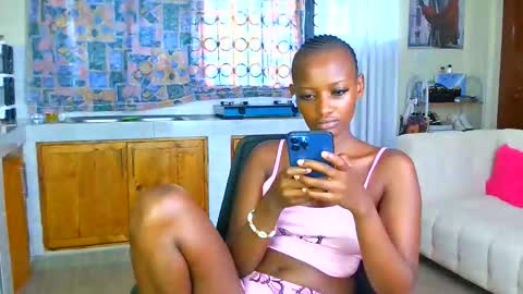Snapshot of cute_annah chatting on May 27, 2026, 6:43 am cute annah online show from May 27, 2026, 6:43 am