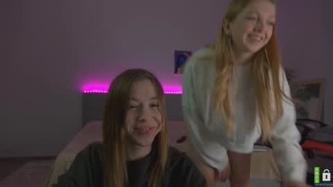 Snapshot of cute_beauty chatting on December 22, 2024, 9:09 pm Amanda online show from December 22, 2024, 9:09 pm