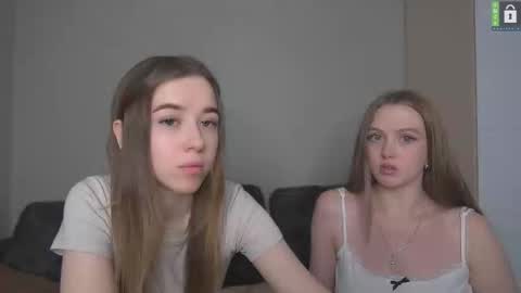 Snapshot of cute_beauty chatting on March 6, 2025, 10:58 pm Amanda online show from March 6, 2025, 10:58 pm