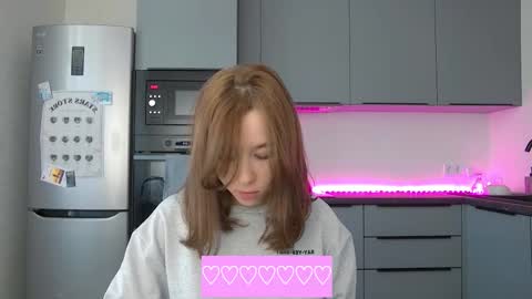 Snapshot of cute_beauty chatting on October 21, 2025, 9:10 am Amanda online show from October 21, 2025, 9:10 am