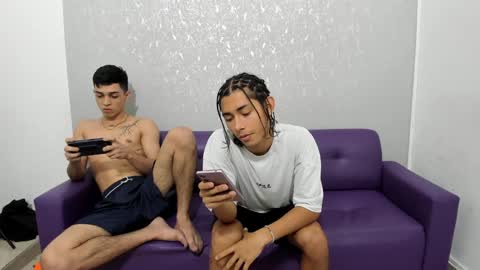 Snapshot of cute_boys18 chatting on January 22, 2025, 12:06 am ARTURO-18 MATIAS-18 NIKOLAY-19 HADES-18 GABO-19 online show from January 22, 2025, 12:06 am