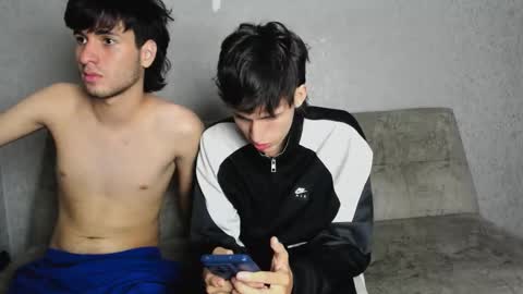 Snapshot of cute_boys18 chatting on October 4, 2025, 6:33 am ARTURO-18 MATIAS-18 NIKOLAY-19 HADES-18 GABO-19 online show from October 4, 2025, 6:33 am