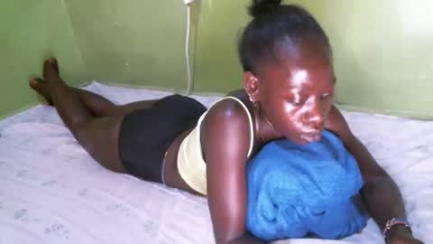 cute_doria online show from October 3, 2025, 4:20 am