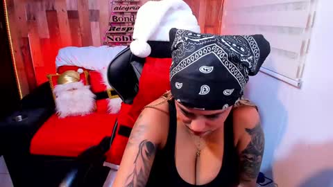 Snapshot of cute_elii chatting on December 12, 2024, 12:16 am Independent Model online show from December 12, 2024, 12:16 am