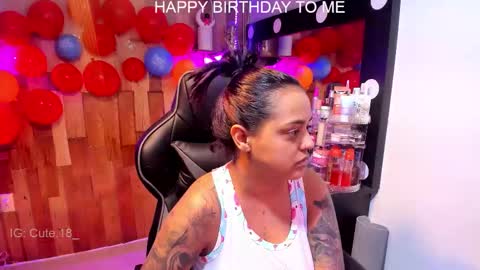 Snapshot of cute_elii chatting on October 30, 2025, 11:16 pm Independent Model online show from October 30, 2025, 11:16 pm