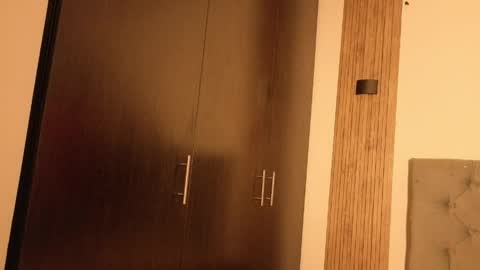 Emma online show from April 15, 2026, 11:06 am