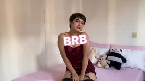 Cute online show from January 15, 2025, 3:29 pm