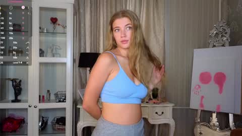 Snapshot of cute_fox_girl chatting on September 20, 2025, 7:20 am Anne online show from September 20, 2025, 7:20 am