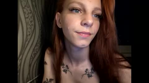 Snapshot of cute_foxis chatting on June 7, 2026, 10:35 pm cute_foxis online show from June 7, 2026, 10:35 pm