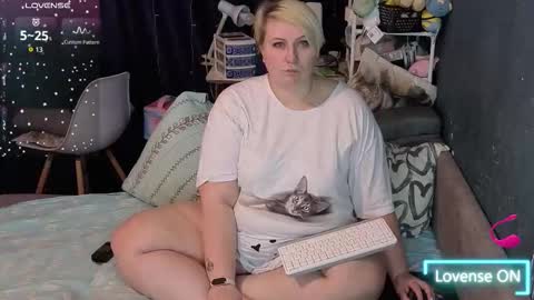 Snapshot of cute_hanna_bbw chatting on March 14, 2026, 6:57 pm Hanna online show from March 14, 2026, 6:57 pm