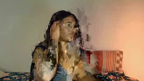 cute_hippo8 online show from February 4, 2026, 1:11 am