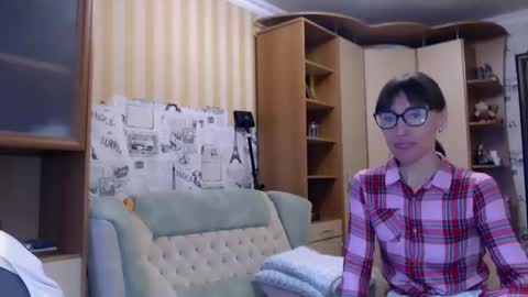 cute_lion_ online show from April 5, 2026, 11:51 am