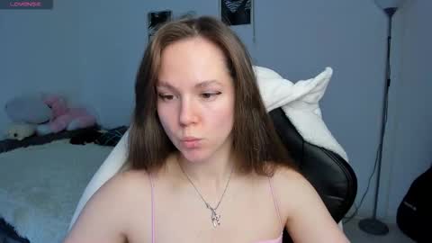 Emily online show from November 3, 2025, 4:03 am