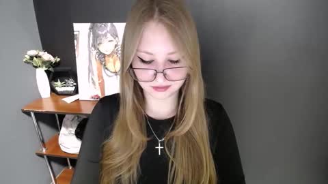 Veronica online show from April 2, 2026, 6:55 am