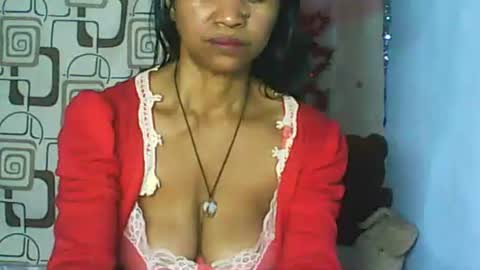Snapshot of cute_moll chatting on May 24, 2026, 6:35 pm murielle online show from May 24, 2026, 6:35 pm