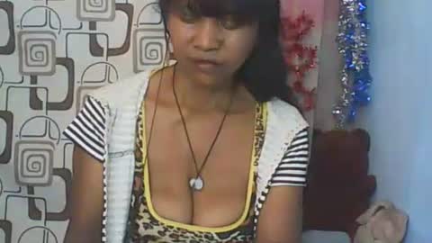 Snapshot of cute_moll chatting on May 31, 2026, 11:06 am murielle online show from May 31, 2026, 11:06 am
