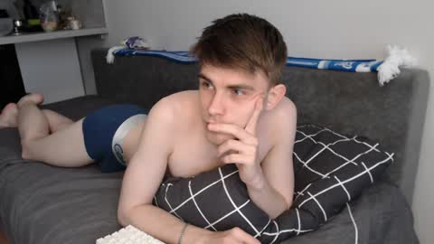Snapshot of cute_oliver chatting on May 29, 2026, 3:54 pm Oliver online show from May 29, 2026, 3:54 pm
