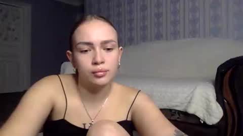 cute_shy06 online show from November 21, 2025, 2:10 am