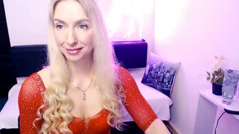 Snapshot of cute_smile_shy chatting on May 5, 2026, 8:39 pm cute_smile_shy online show from May 5, 2026, 8:39 pm