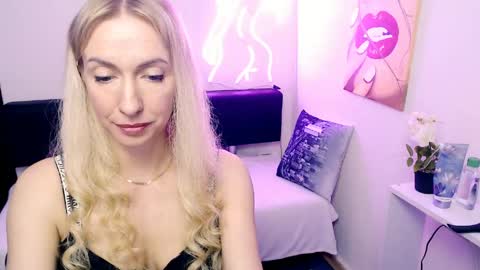Snapshot of cute_smile_shy chatting on May 14, 2026, 8:48 pm cute_smile_shy online show from May 14, 2026, 8:48 pm
