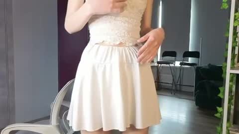 Snapshot of cute_sun_lovers chatting on June 2, 2026, 11:56 am Aria online show from June 2, 2026, 11:56 am
