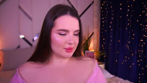 Amber online show from February 18, 2026, 1:56 am