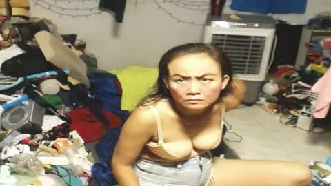 Snapshot of cuteandsexyone chatting on April 18, 2026, 6:34 pm CuteAndSexyOne Na and Brian online show from April 18, 2026, 6:34 pm