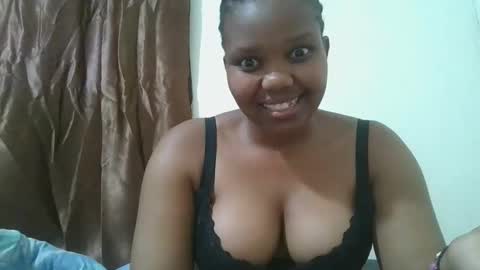 Snapshot of cuteebony2 chatting on October 20, 2025, 7:36 pm Sheila online show from October 20, 2025, 7:36 pm