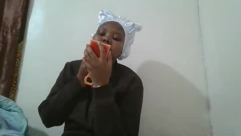 Snapshot of cuteebony2 chatting on November 3, 2025, 5:47 pm Sheila online show from November 3, 2025, 5:47 pm