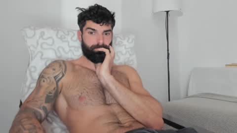 Snapshot of cuteeboy chatting on February 4, 2025, 7:07 am cuteeboy online show from February 4, 2025, 7:07 am