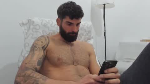 Snapshot of cuteeboy chatting on February 11, 2025, 6:55 pm cuteeboy online show from February 11, 2025, 6:55 pm