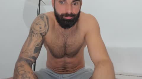 Snapshot of cuteeboy chatting on February 20, 2025, 2:13 pm cuteeboy online show from February 20, 2025, 2:13 pm